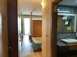 Miarosa Kemer Beach