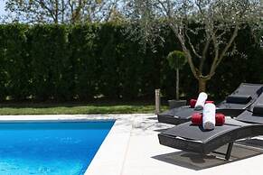 Charming 6-bed Villa in Vižinada