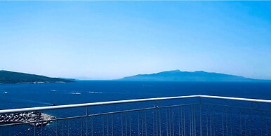Vasiliki Beachfront Luxury Apartment