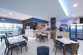 Lavia Hotels Lara