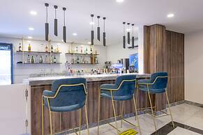 Lavia Hotels Lara