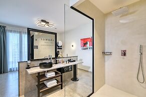 Athens Ivy Suites