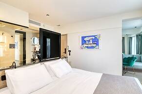 Athens Ivy Suites