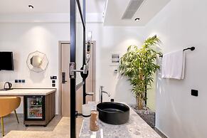 Athens Ivy Suites