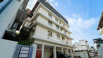 Treebo Petals Suites Marine Drive