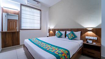 Treebo Petals Suites Marine Drive