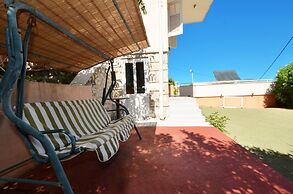 C - apt w. Balcony, Shared Terrace & the sea View