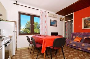 D - Large apt With big Terrace, Next to the Beach