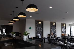 TH Hotel & Vivienda