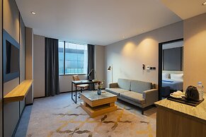 Anara Airport Hotel
