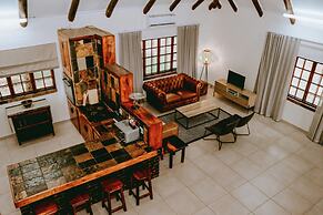 Ezulwini Game Lodge