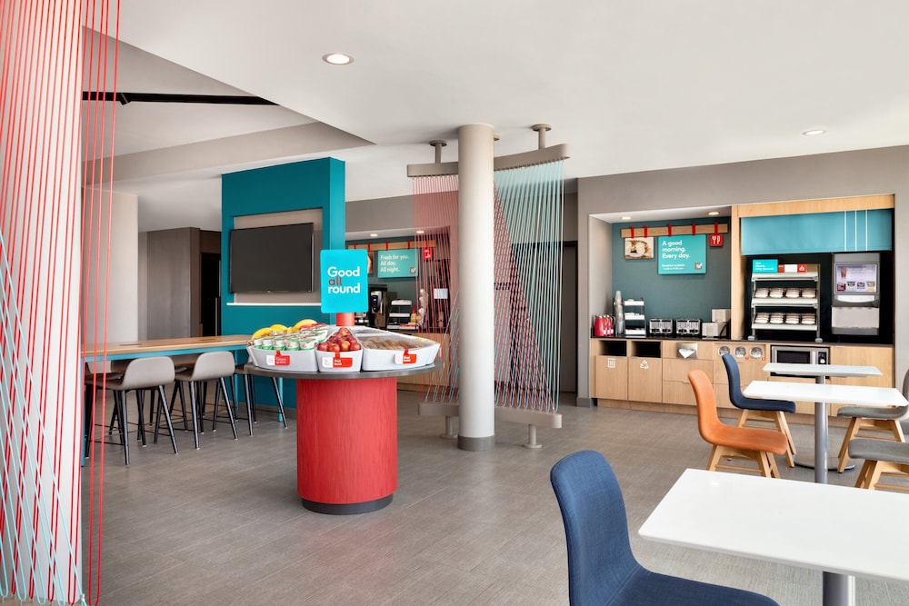 avid hotel Melbourne Viera by IHG