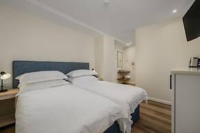 Paxton Luxury Apartments