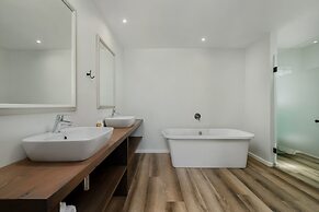 Paxton Luxury Apartments