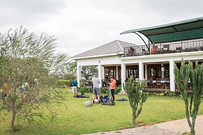 Moyoni Airport Lodge