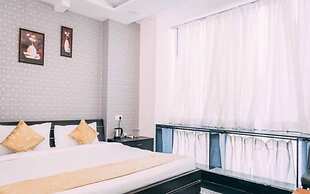 Hotel Suraj Palace