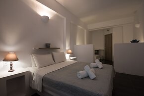 Ostria Studios & Apartments