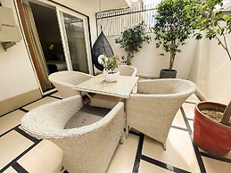 Sky Suites Huda City Center