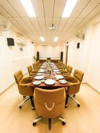 Sky Suites Huda City Center