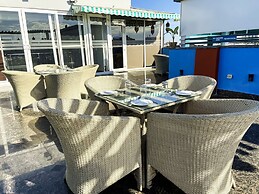 Sky Suites Huda City Center