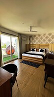 Sky Suites Huda City Center