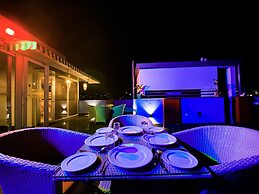 Sky Suites Huda City Center
