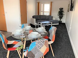 Toothbrush Apartments - 2 Bed 1 Bath Apt