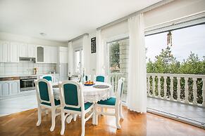 Apartments Lovric
