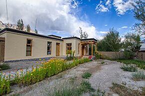 Chalet Seabuckthorn