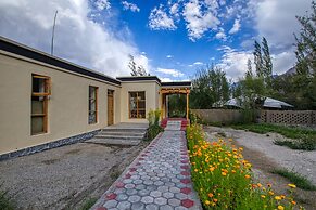 Chalet Seabuckthorn