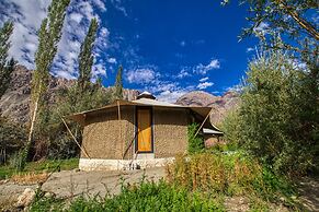 Chalet Seabuckthorn