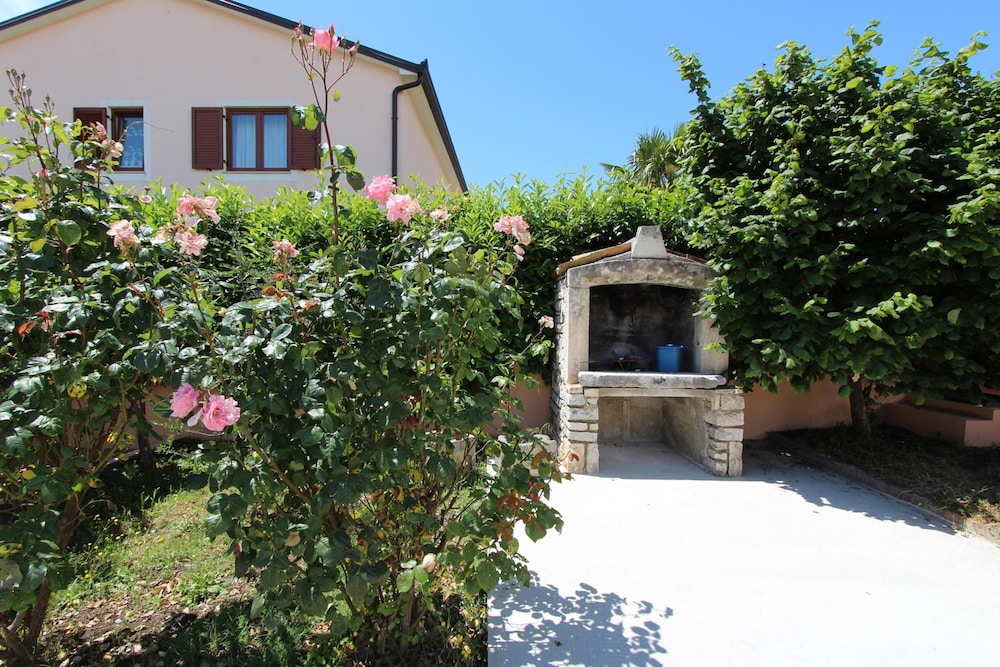 Apartments Rubil