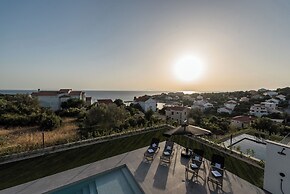 Villa Aria
