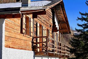 Beautiful Chalet for 10 People in Vercorin