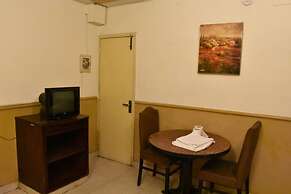 Hotel Royal Gardens Jail Road