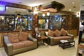Hotel Royal Gardens Jail Road