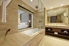Grand Swiss-Belhotel Waterfront Seef