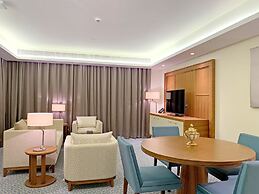 Grand Swiss-Belhotel Waterfront Seef
