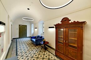 Herbal Hotel