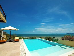 Villa Sila Varee