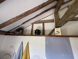 The Cow Shed - Sleeps 4, Parking & Pet Friendly