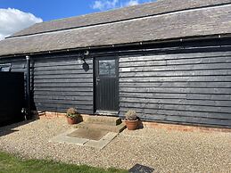 The Cow Shed - Sleeps 4, Parking & Pet Friendly