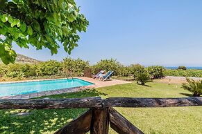 Authentic Sicilian Charm With Pool, Sea View, Parking & Wifi