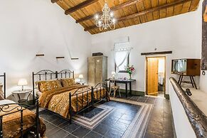 Authentic Sicilian Charm With Pool, Sea View, Parking & Wifi