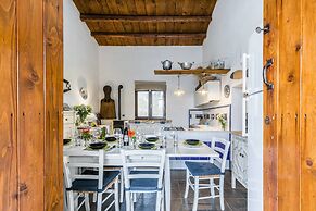 Authentic Sicilian Charm With Pool, Sea View, Parking & Wifi