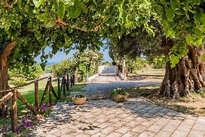 Authentic Sicilian Charm With Pool, Sea View, Parking & Wifi