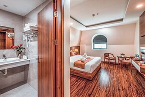 Night Sea Hotel