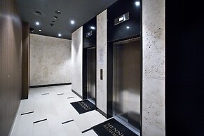 Mennica Residence