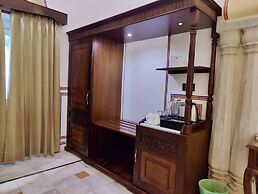 Narain Niwas Palace