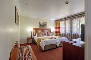 Knysna Log-Inn Hotel